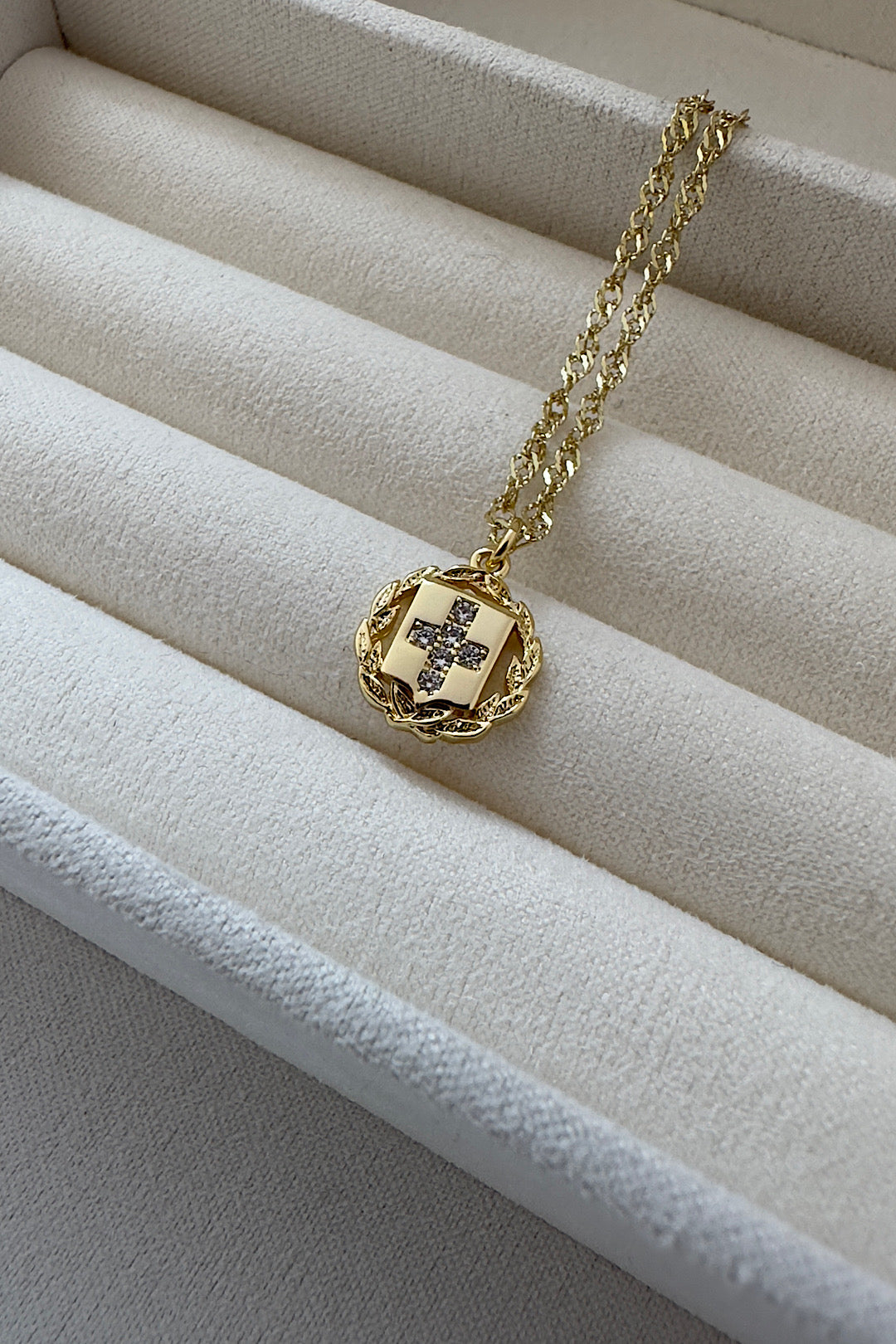 Greece Coat of arms Gold Swirl Necklace 