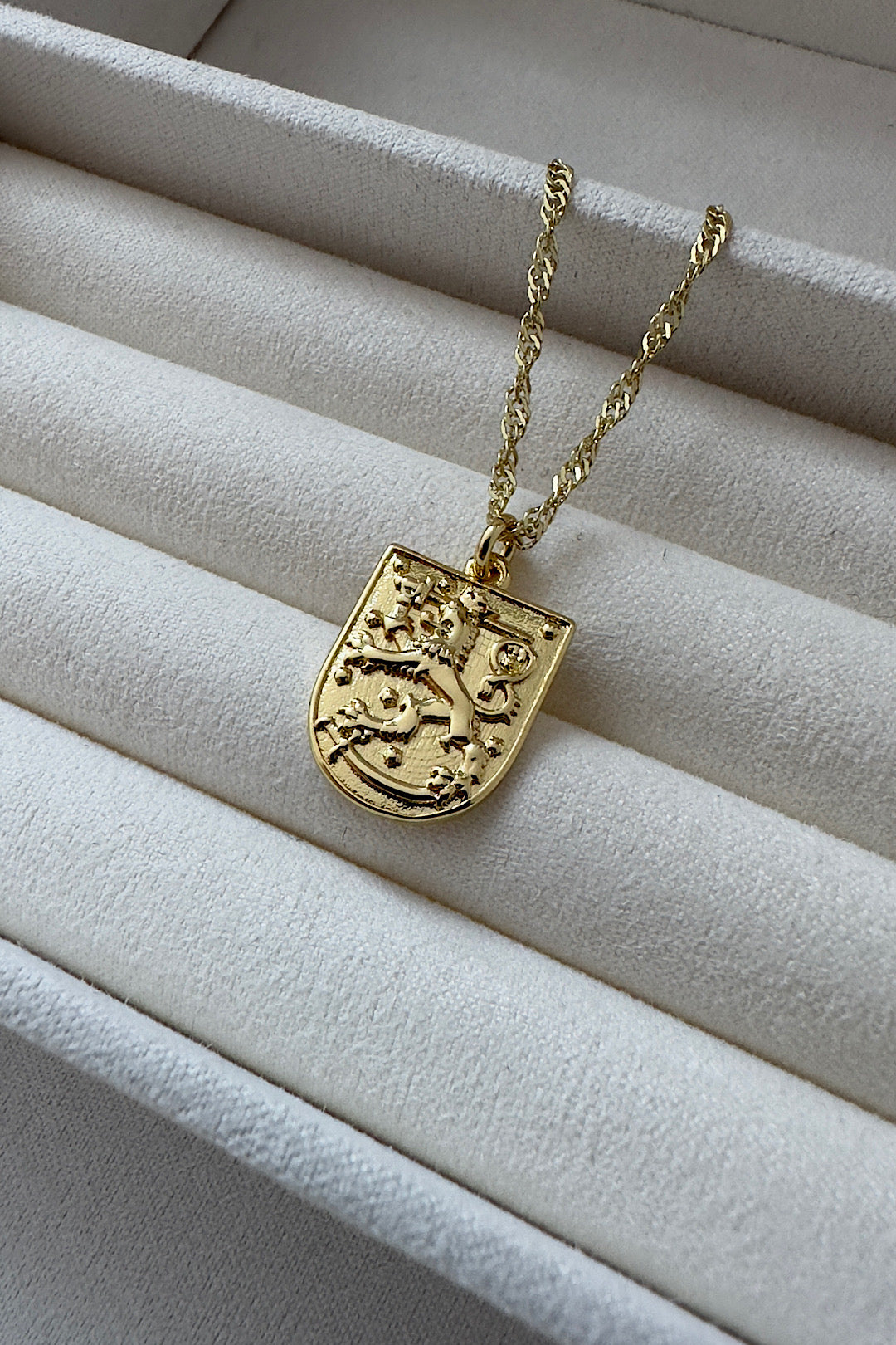 Finland Coat of Arms Gold Swirl Necklace 