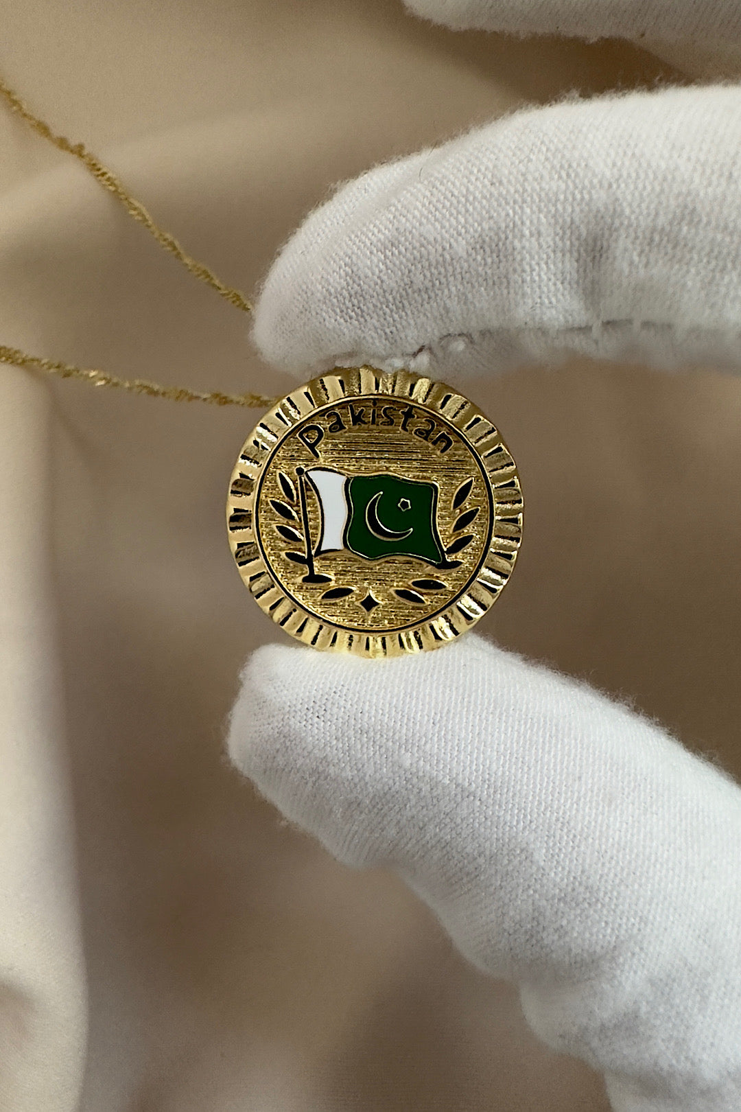 Pakistan flag Swirl Necklace