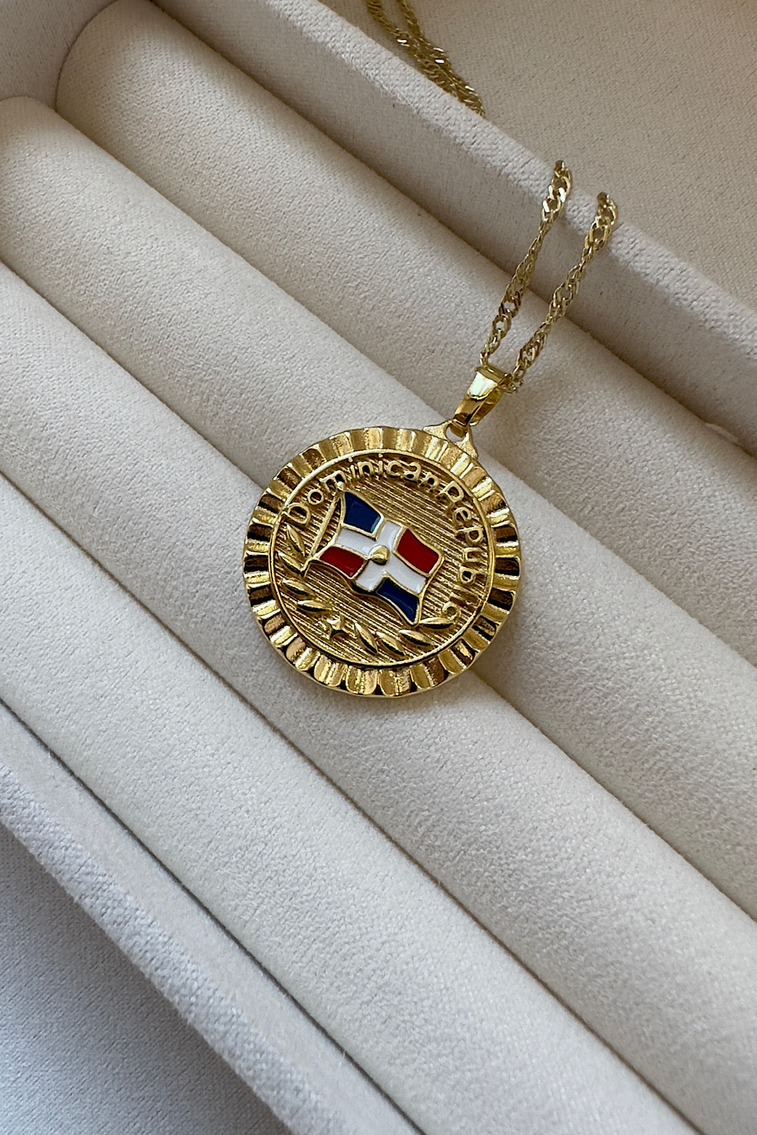 Domican Republic Coat of Arms Gold Necklace 